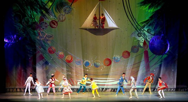 Lo Schiaccianoci, con il balletto dell'Astana Opera e le musiche di Čajkovskij