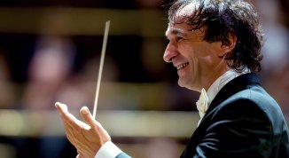 Verdi Requiem: Orchestra del Teatro Carlo Felice in concerto, dirige Marco Armiliato