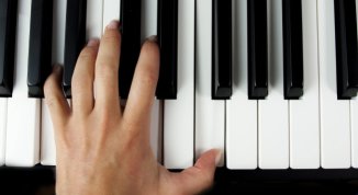 Corsi di musica da GuitarLab Genova: pianoforte, tastiera e organo