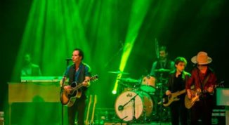 Blood Brothers, tributo a Bruce Springsteen