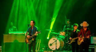 BLOOD BROTHERS (THE SPRINGSTEEN SHOW)