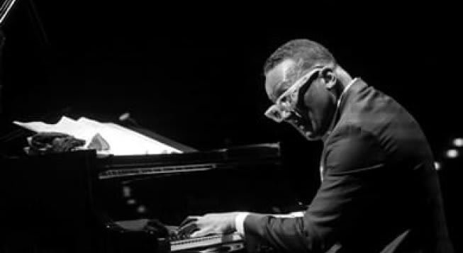 GONZALO RUBALCABA PLAYS PINO
