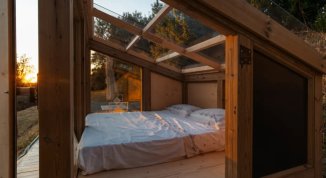 Dormire all’aperto: 5 soggiorni insoliti per addormentarsi sotto le stelle