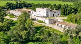 Antica masseria in Puglia: è in vendita la storica dimora tenuta che ospitò re
