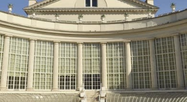 IL TEATRO DELL'AMORE E DEL POTERE