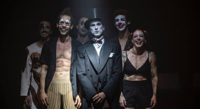 Heroes, spettacolo spettacolo di danza, circo contemporaneo, musica di Caterina Mochi Sismondi