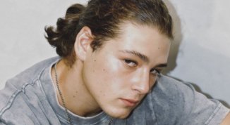 X Factor 2026: chi è il giovane ligure Stefano Camuffo, che ha conquistato i giudici con 4 sì