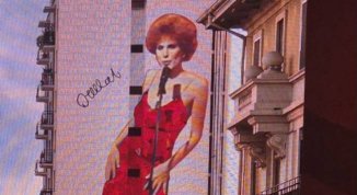 Ornella Vanoni: a Milano spunta il murales a lei dedicato. Dove si trova l'opera di Hank Willis Thomas