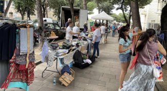 U Sbarassu a Carignano 2026: mercatino di fine estate e musica