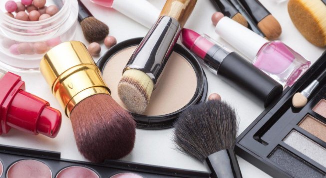 I 7 migliori shop online per comprare make-up in Italia