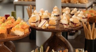 Il bruch della domenica sulla terrazza di Hyatt Centric Milan Centrale