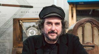 Una tenda in mezzo alla guerra, incontro con Vinicio Capossela e Guidalberto Bormolini per Torino Spiritualità 2026