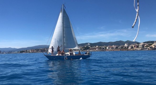 Al Galata Museo del Mare arriva Olivia, la barca a vela impegnata nel sociale