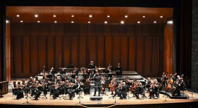 Orchestra del Teatro Carlo Felice ©Marcello Orselli