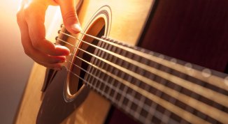 Tributo alla grande musica degli autori genovesi e liguri, con I Trilli, Marrale, Fasano e tanti altri
