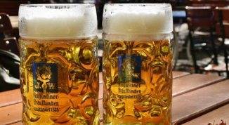Oktoberfest 2026 a Cinisello Balsamo: birre tedesche, cibo bavarese e tanta musica live. Il programma 