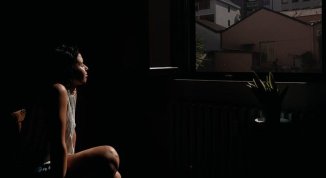Ri-scatti. Prima che sia notte, mostra fotografica su donne migranti e rifugiate