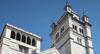 Il Santo Graal, visita guidata nella città medievale