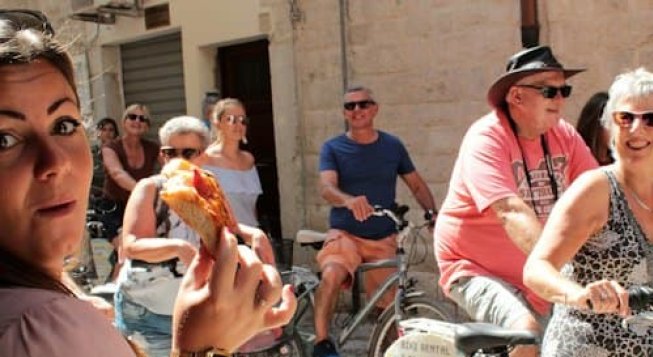 Questa è Bari: tour guidato a piedi o in bici tra Bari Vecchia e la Basilica