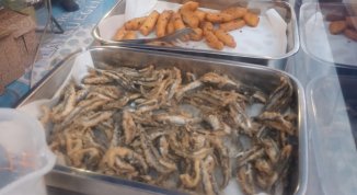 Il Salto dell'Acciuga a Laigueglia 2026: stand gastronomici, street food ed eventi