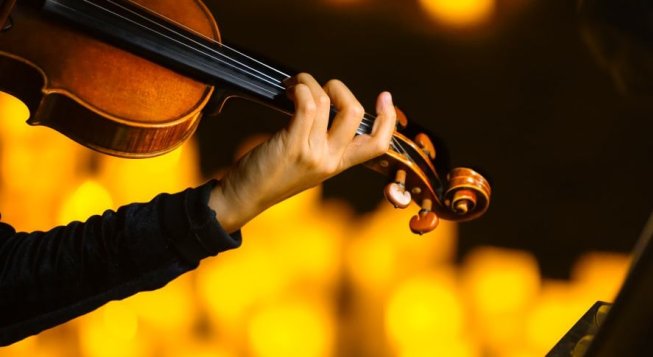 Candlelight: Tributo a Cesare Cremonini, concerto a lume di candela del Quartetto Arceus