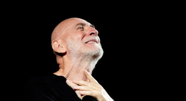 Al cospetto di Gaber, spettacolo di monologhi e canzoni con Sergio Sgrilli