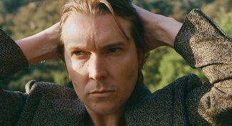 Alex Cameron in concerto: Late to Set
