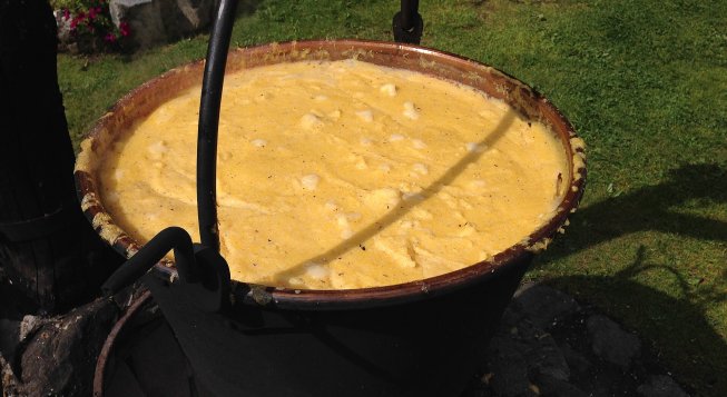 Polenta ©Enzo Rippa, wikipedia commons