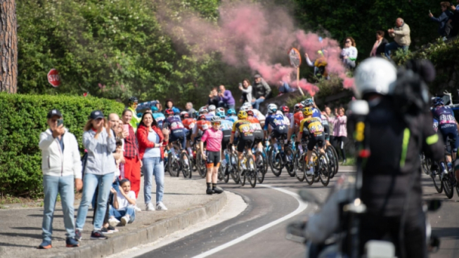 Facebook.com/giroditalia