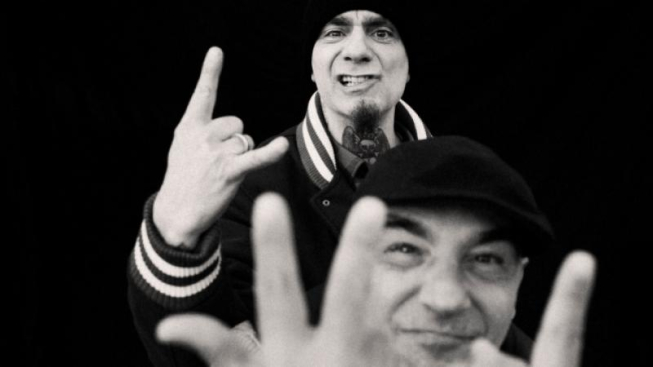 facebook.com/jaxofficial