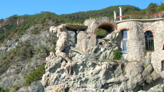 Giomodica, wikipedia commons