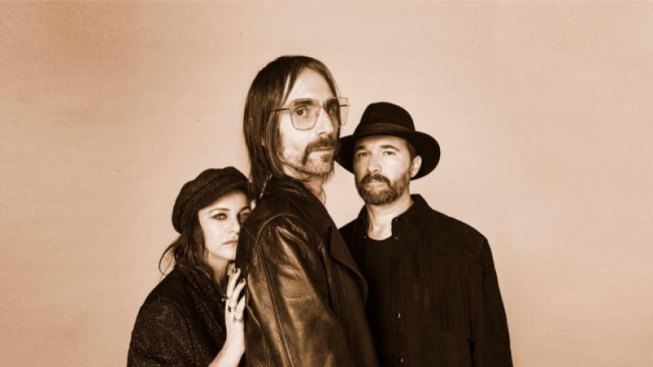 https://www.facebook.com/baustelleofficial