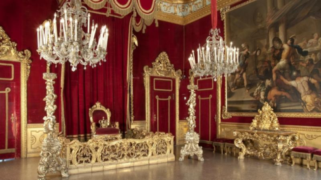 Facebook.com/palazzorealegenova