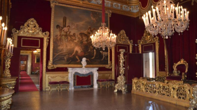 Facebook.com/palazzorealegenova