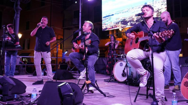 teatrosocialecamogli.it