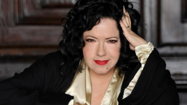 facebook.com/antonellaruggiero.official/photos