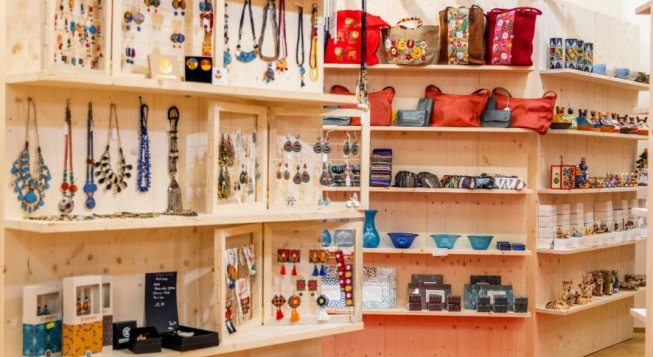 facebook.com/casa.emergency