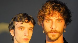 Santi Francesi con L'amore in bocca a Sanremo 2024. Testo e pagella