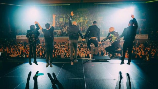 Facebook/negramaroOfficialPage