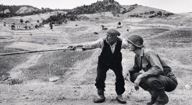 © Robert Capa / International Center of Photography / Magnum Photos