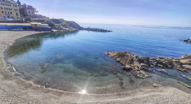 ©Davide B. - Municipio Levante