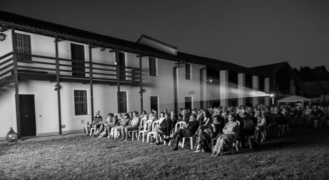 © facebook.com/cinemaincascina