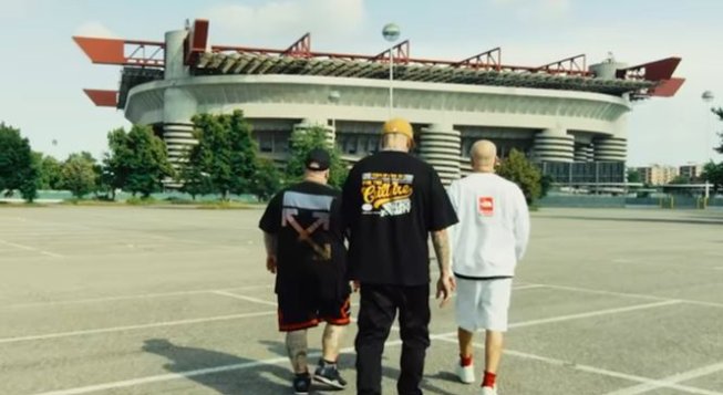 © instagram.com/clubdogo