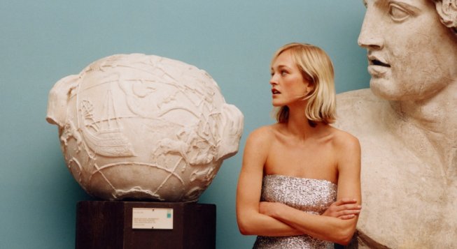 ©Facebook.com/mango.com