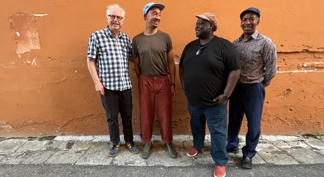 © facebook.com/billfrisell