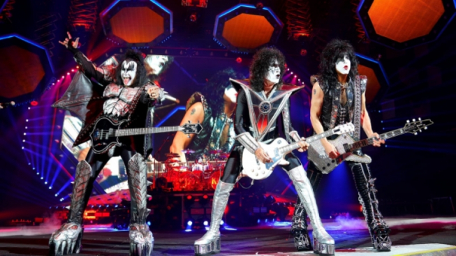 facebook.com/KISS