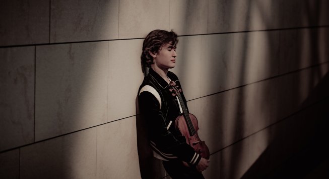 Daniel Lozakovich © Lyodoh Kaneko