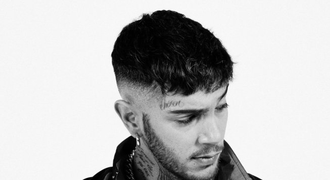 facebook/Emis Killa