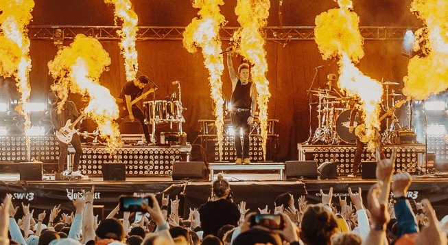 © facebook.com/paparoach