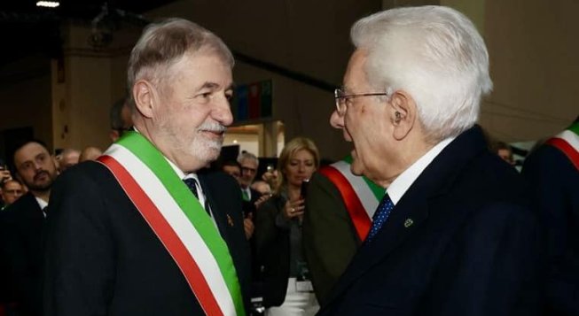 ©Facebook.com/buccipergenova - Marco Bucci e Sergio Mattarella